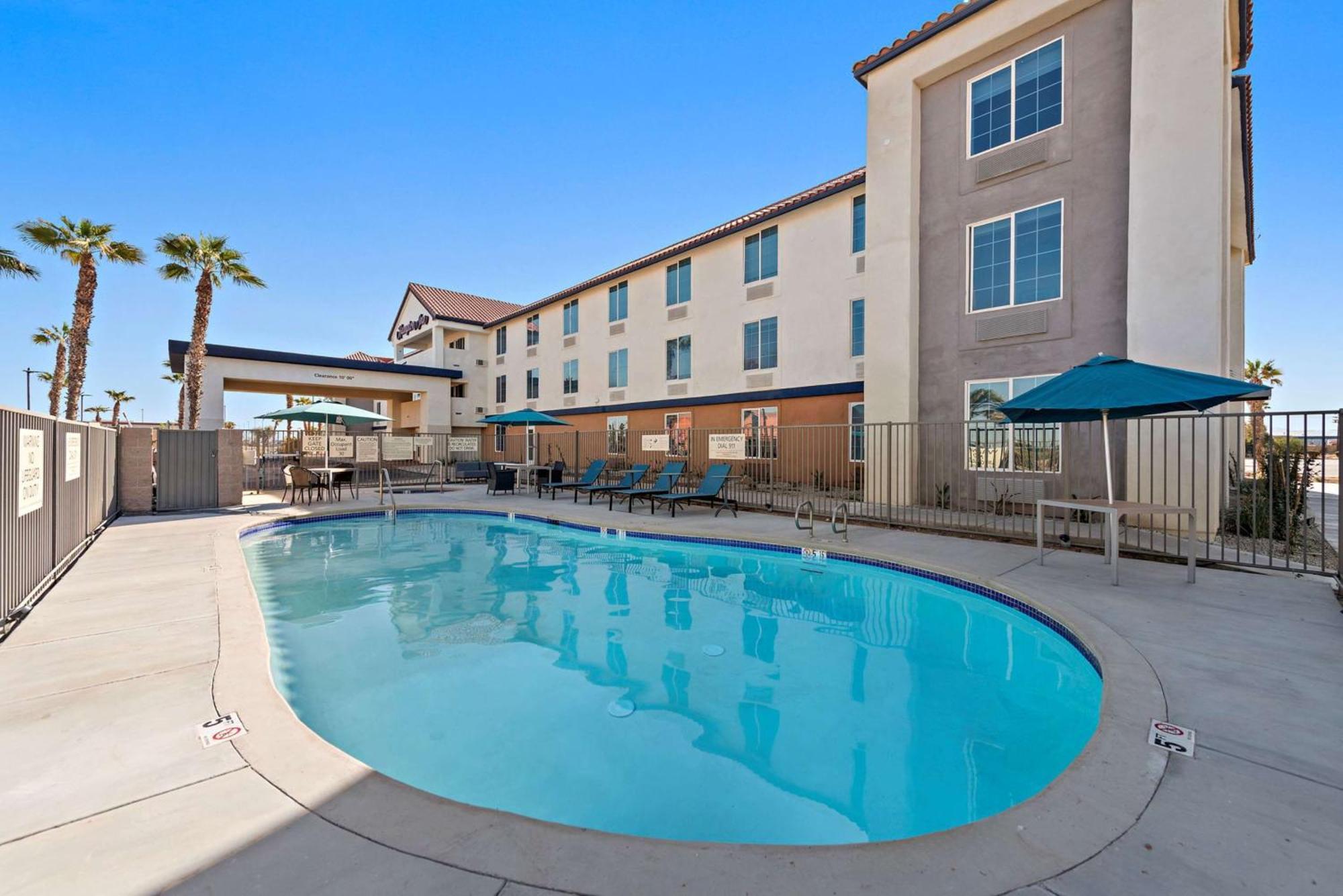 Hampton Inn By Hilton Calexico Exteriör bild